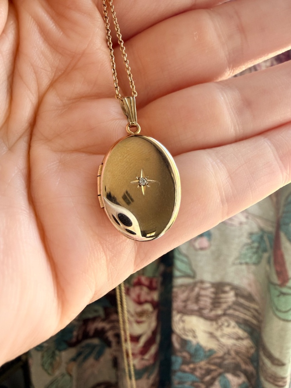 Kuhn NYC "Edith" 14K Gold Filled Large Locket with Diamond - Picture 7 of 12